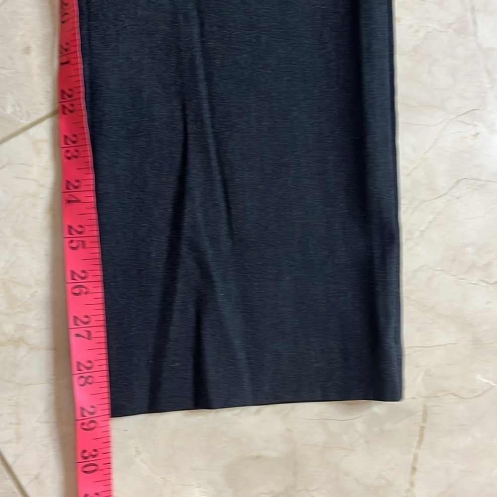 ⭐️ Reitmans The Iconic charcoal pants - size 6 petite - Picture 6 of 8